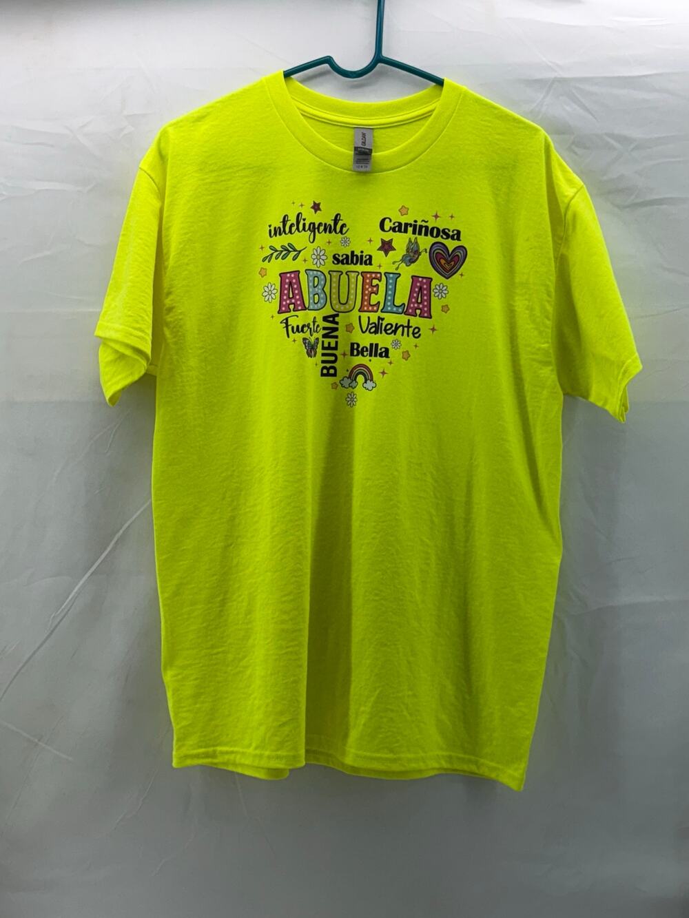 New yellow gildan L custom abuela T -shirt